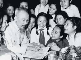Ngày khai trường đọc lại "Thư gửi các học sinh" của Hồ Chí Minh 75 năm trước